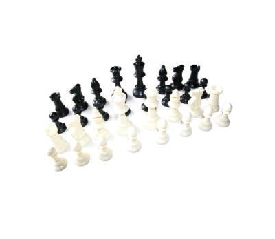 Pièces d'échecs en plastique T4